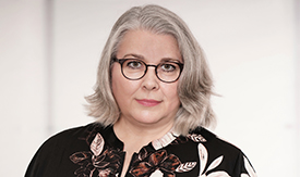 Portraitfoto von Claudia Widmaier, Pressereferentin des GKV-Spitzenverbandes