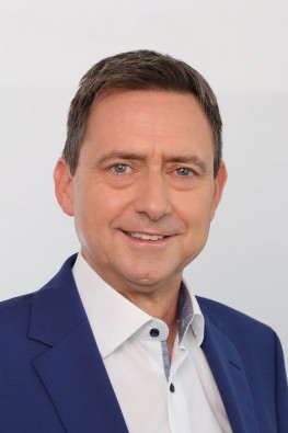offizielles Portraitfoto Oliver Blatt, Vorstandsvorsitzender des GKV-Spitzenverbandes